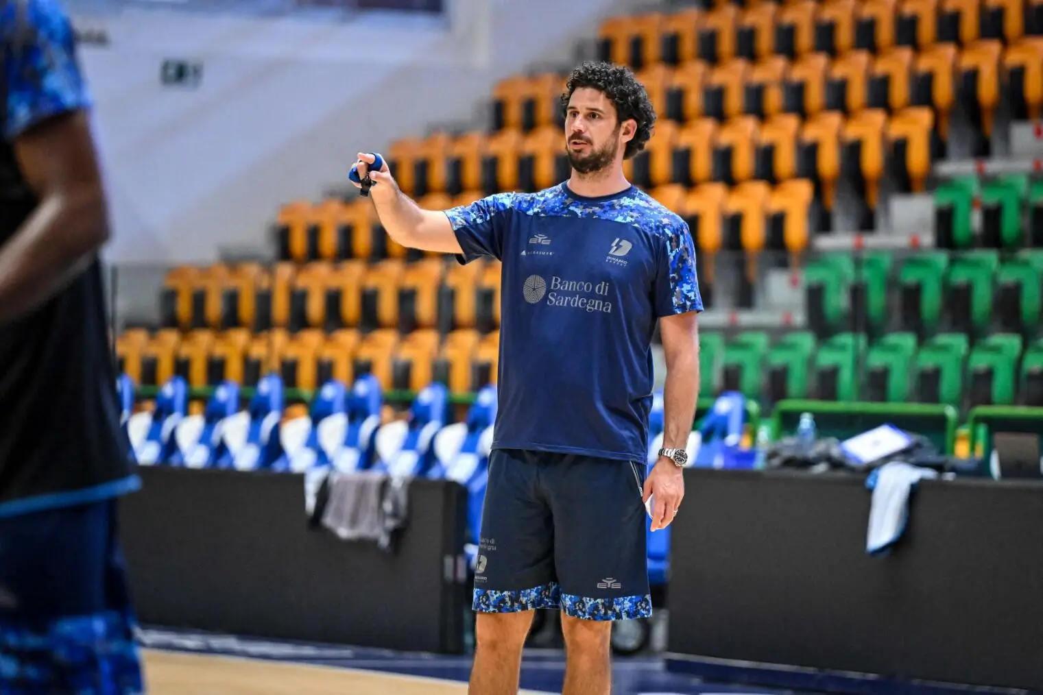 Cover image for Dinamo Sassari heading towards opener in Milan: Luca Vitali talks absences and team development