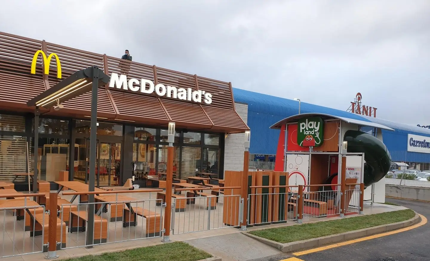 Copertina di McDonald's assume a Sassari: selezioni aperte per addetti alla ristorazione a Predda Niedda