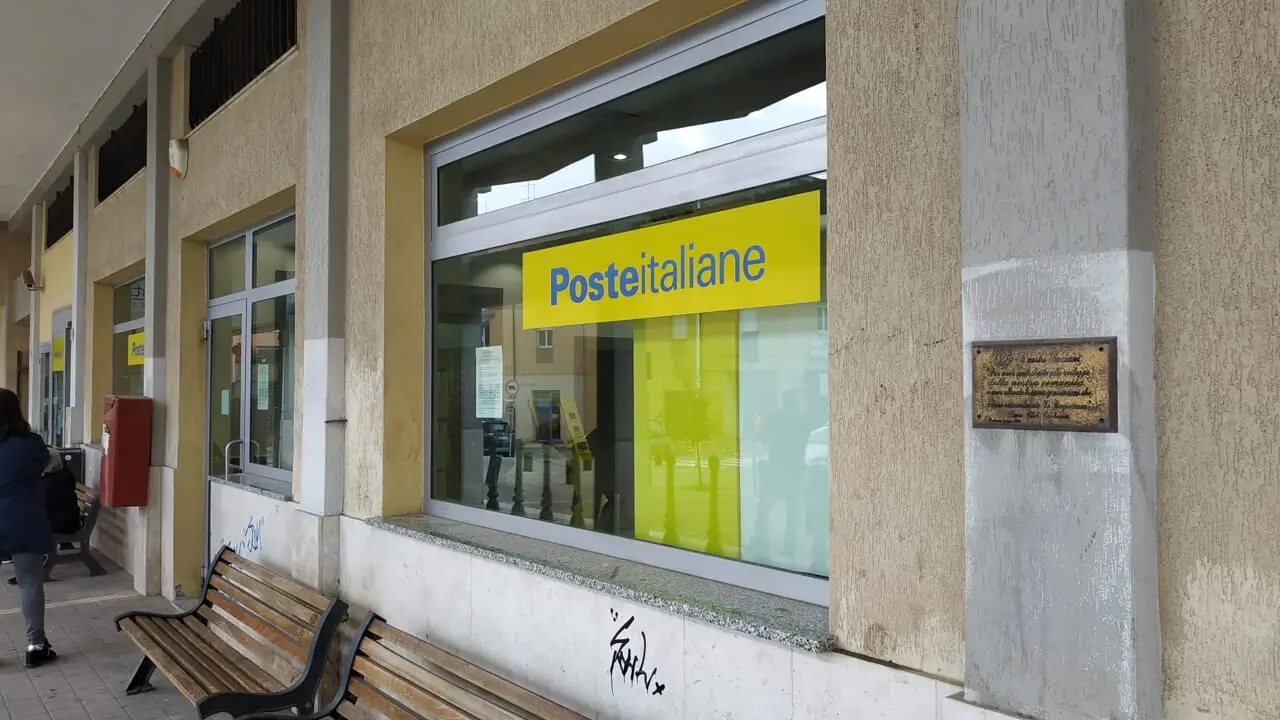 Copertina di Uffici postali aperti a Sassari ad agosto 2026